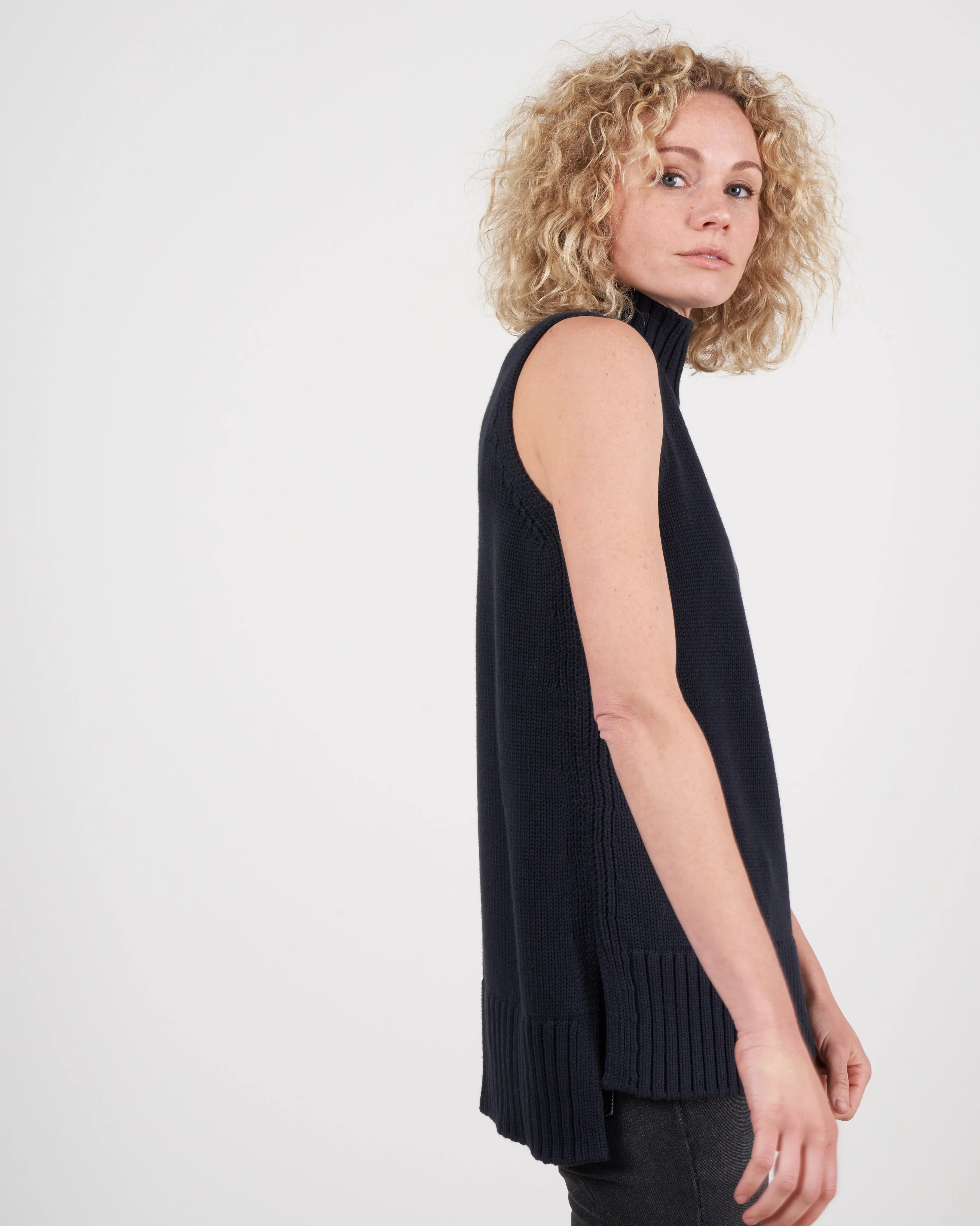 anna sleeveless turtleneck - navy